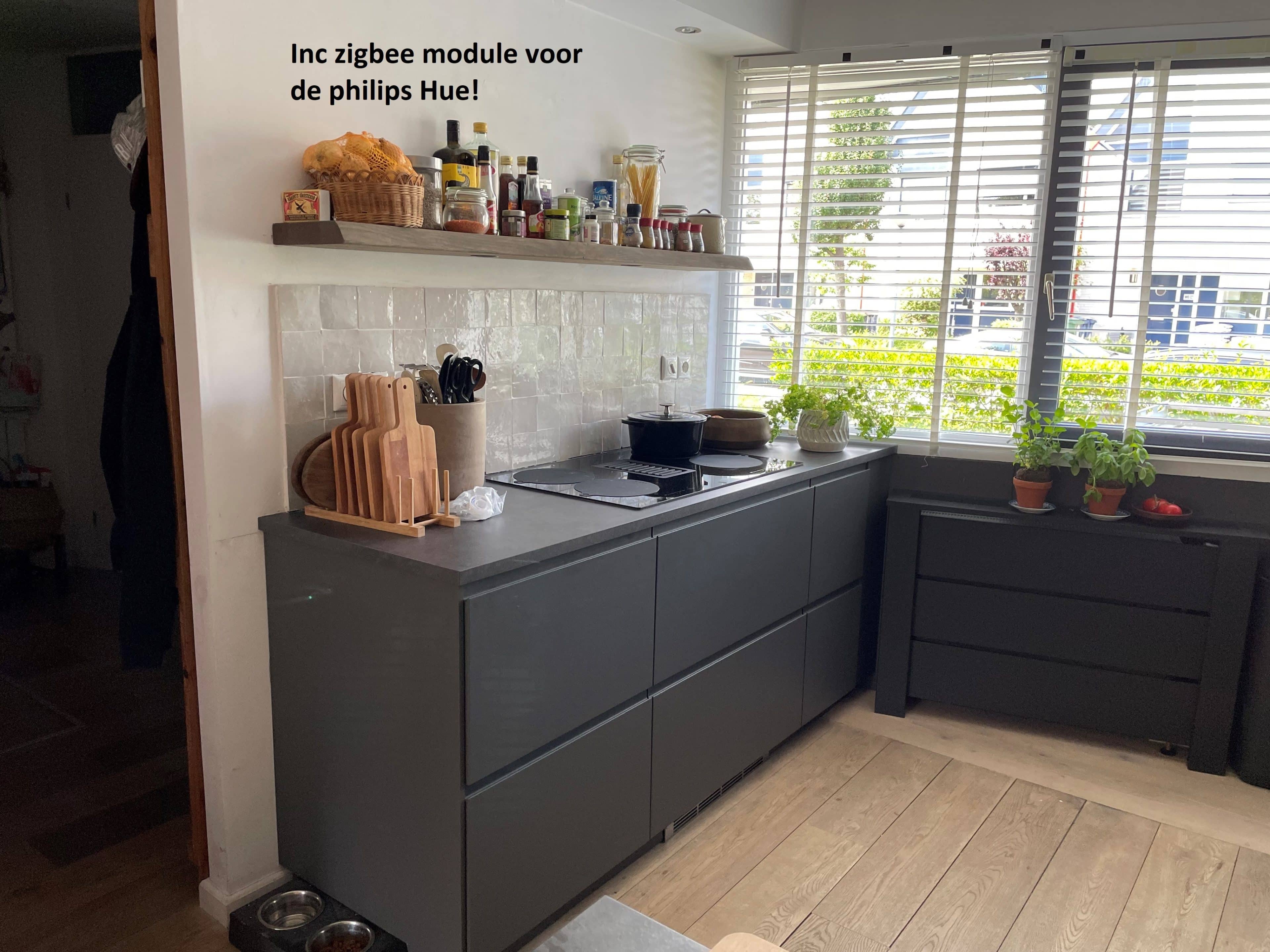 Eiken Wandplank Dimbare Led Dimmodule Hue